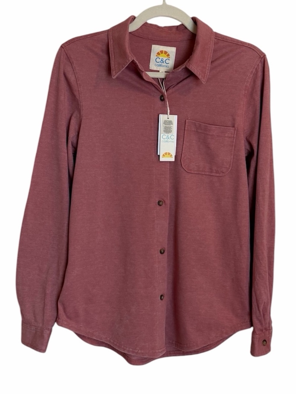 C&C California Button-Down Shirt in Dusty Rose. Size Small. NWT